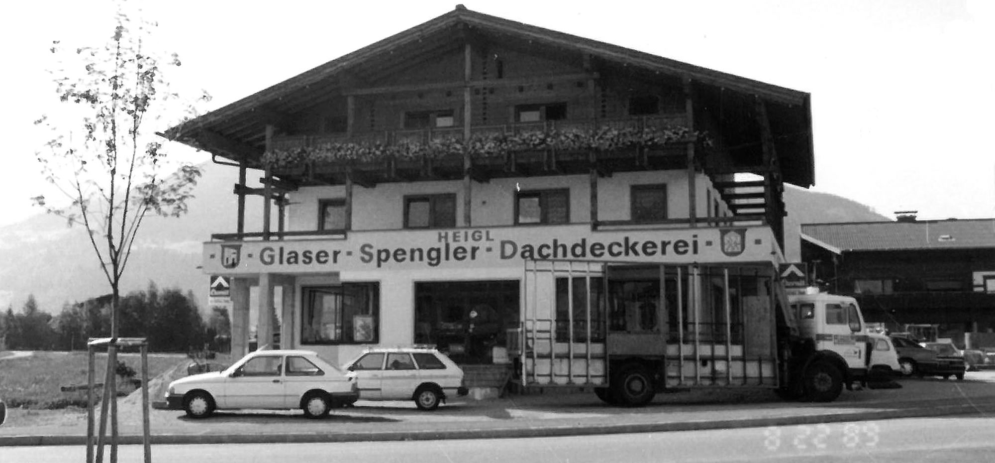 Firmengebäude Dach Heigl 1989